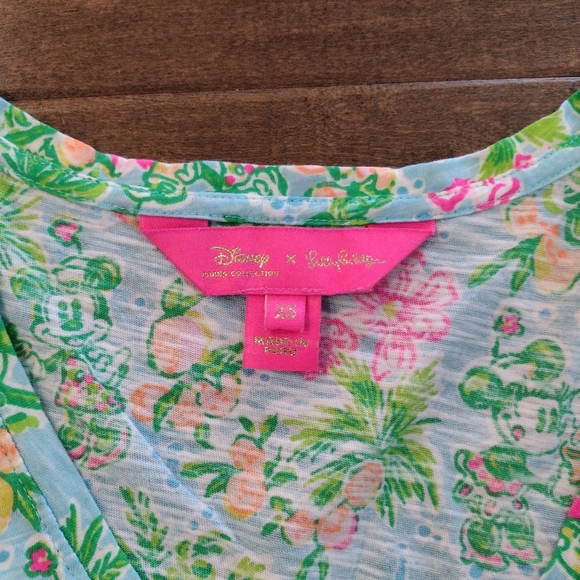 LILLY PULITZER Women's Disney Mickey Minnie Etta green pink T-Shirt Tee - XS - Picture 6 of 7